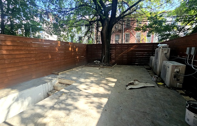 2001 FULTON ST