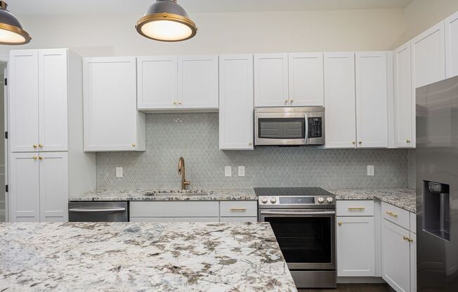 2 beds, 2 baths, 1,017 sqft, $1,880, Unit 526