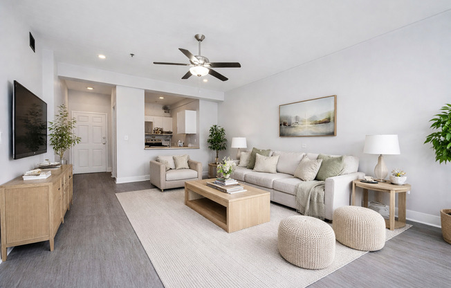 2 beds, 2 baths, 950 sqft, $2,600, Unit 320