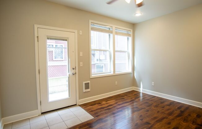 Ground Floor Studio with Contemporary Style in a Great Location!