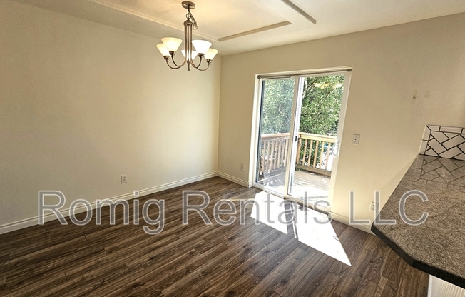 1817 NE 88 CIR