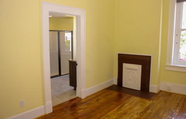 1 bed, 1 bath, 794 sqft, $1,500