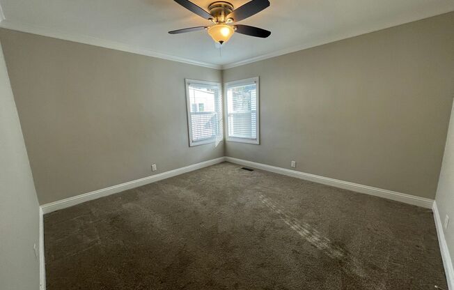 2 beds, 1 bath, $3,295