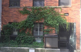 421 E 50 ST