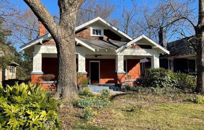 301 ELMIRA PL NE