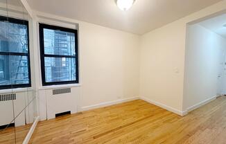 1 bed, 1 bath, $3,285, Unit 1-E