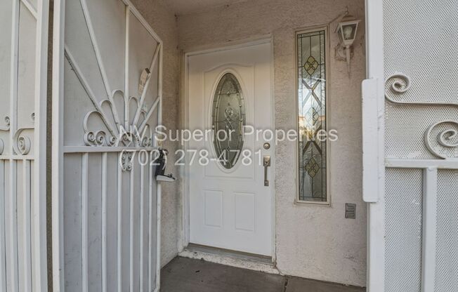 SE!!! 4 Bedrooms!! Master Downstairs!! No Carpet!! Synthetic Grass front and back!!