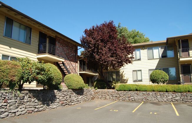 Pinecrest Terrace