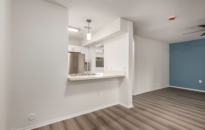 1 bed, 1 bath, 680 sqft, $1,200, Unit 307