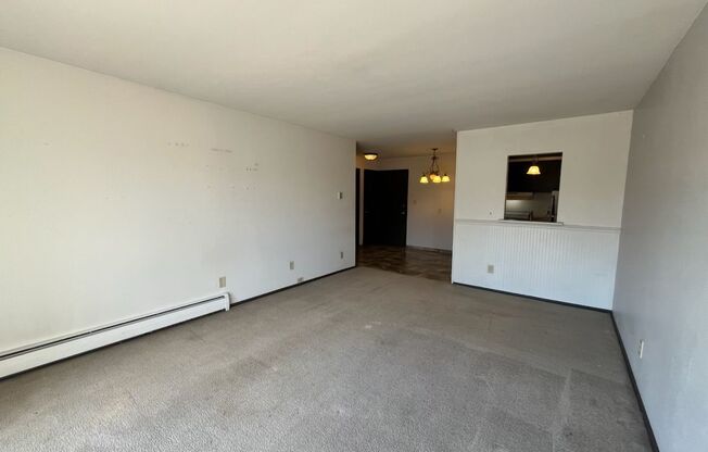 1 bed, 1 bath, $1,025, Unit 211