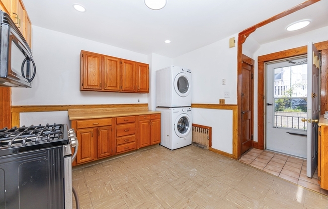 17 PURITAN RD