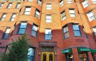 79 Westland Ave