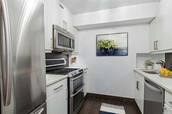 1 bed, 1 bath, 950 sqft, $3,500, Unit TA