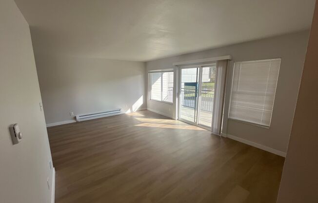 2 beds, 2 baths, 1,060 sqft, $2,695, Unit 3520 - 206