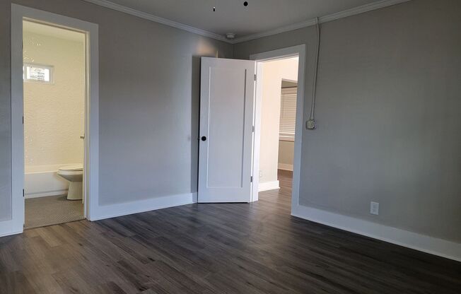 1 bed, 1 bath, $1,095, Unit UNIT B