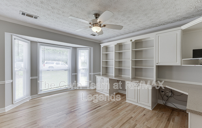 1813 RAMBLING WOODS DR
