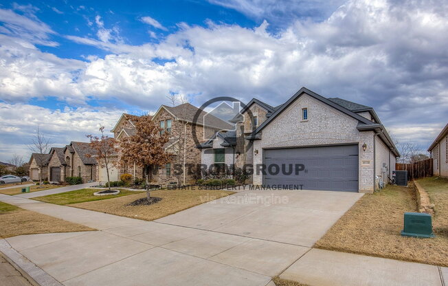10320 LINGER LN