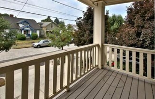 Prime Location, Overlook Townhome!