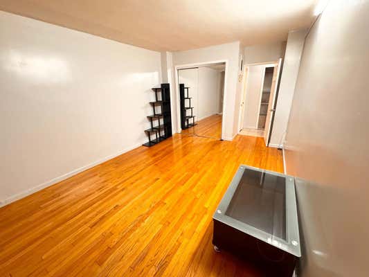 1 bed, 1 bath, 800 sqft, $2,400, Unit 4L