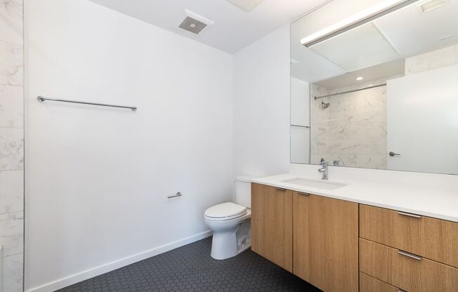 Studio, 1 bath, 537 sqft, $2,400, Unit 305