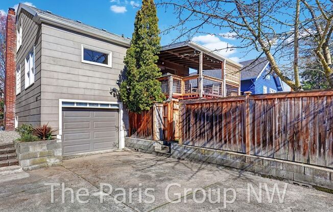 Craftsman Charm in the Heart of Ballard! *A/C & Ideal Location!