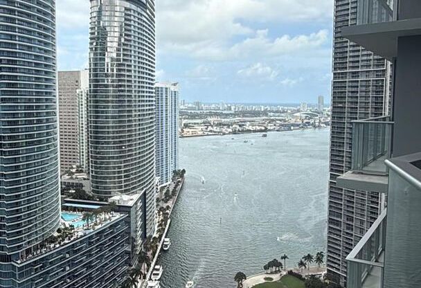 Fully furnished 2-bedroom residence in the heart of Brickell.