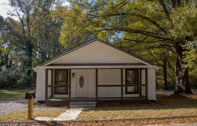 Renovated 3 Bedroom / 2 Bath home in Griffin!