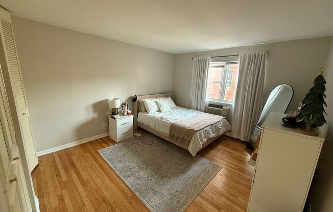 1 bed, 1 bath, $1,905, Unit 551