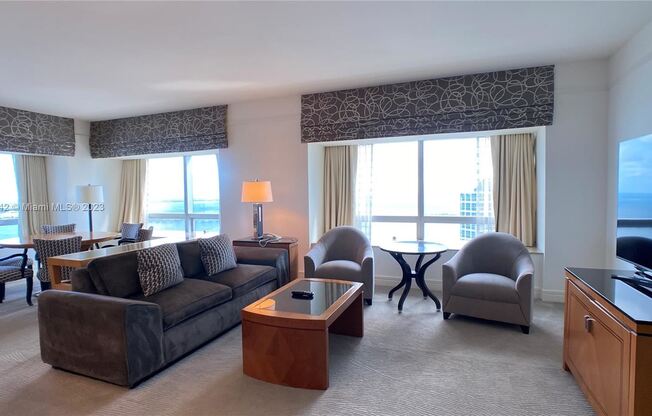 1435 Brickell Ave # 3506