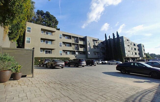 Carmel Heights Apts