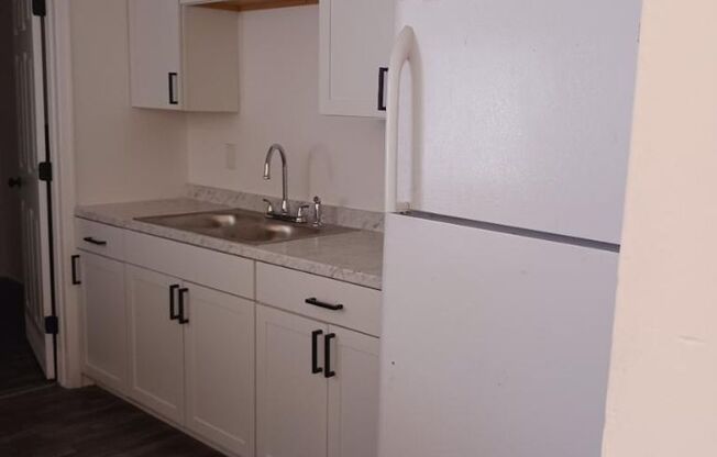 Huge 3 bed unit in North Charleston!