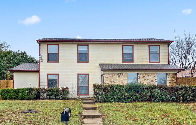Spacious 5 Bedroom Home with Flexible Living Spaces