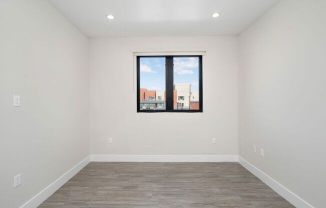 2 beds, 2 baths, $2,880, Unit Two Bedroom