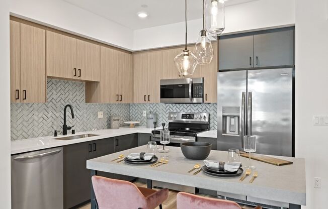 1 bed, 1 bath, 686 sqft, $2,300, Unit 303