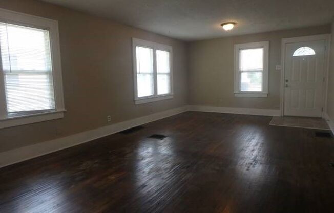 2 beds, 1 bath, $850