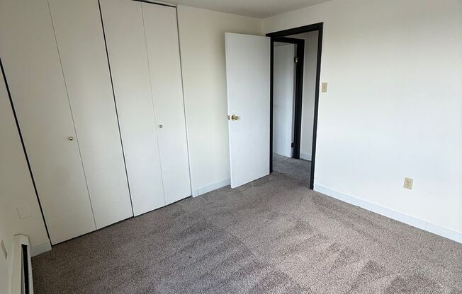 2 beds, 1 bath, 710 sqft, $1,450, Unit # 704
