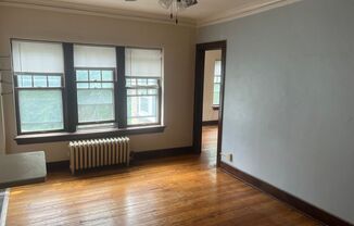 1 bed, 1 bath, $895, Unit 305