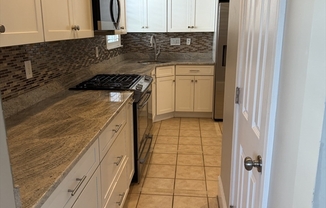 2 beds, 1 bath, 1,050 sqft, $2,900, Unit 1
