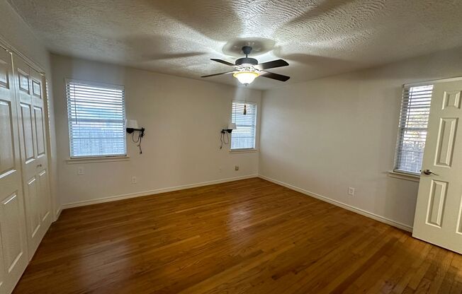 2 beds, 2 baths, $2,200