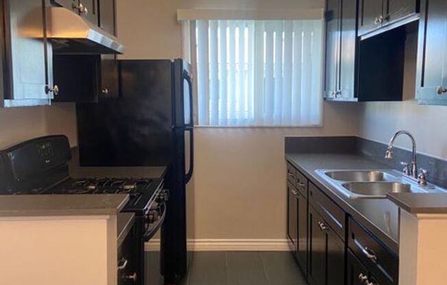 1 bed, 1 bath, 744 sqft, $1,993, Unit 19