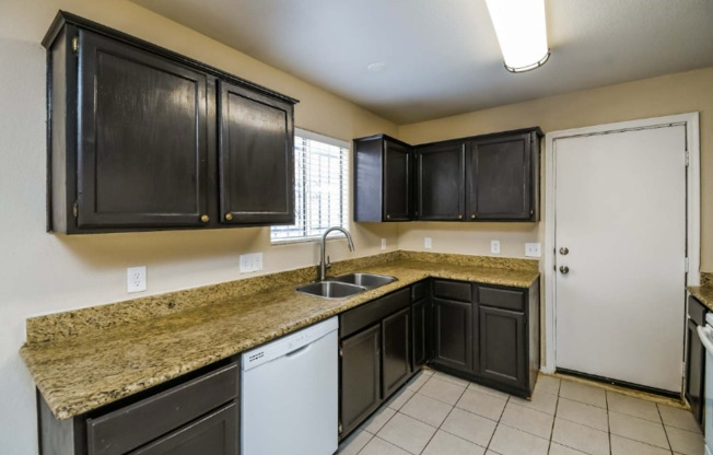 3143 W ROESER RD