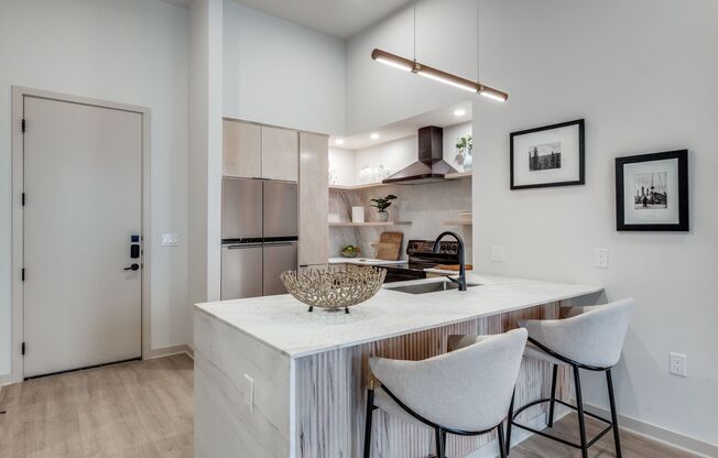 1 bed, 1 bath, 903 sqft, $2,754, Unit 322