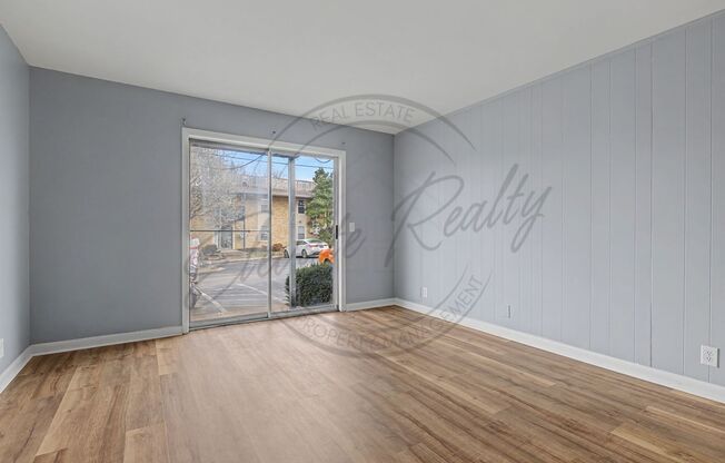 2 beds, 1 bath, $1,099, Unit UNIT C 49