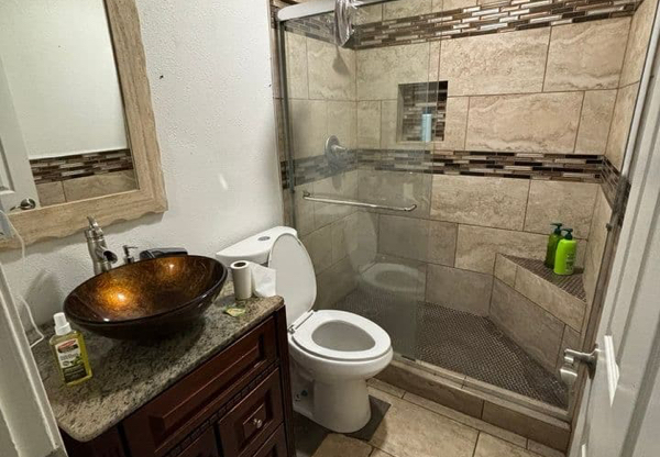 4025 E SAINT CHARLES AVE