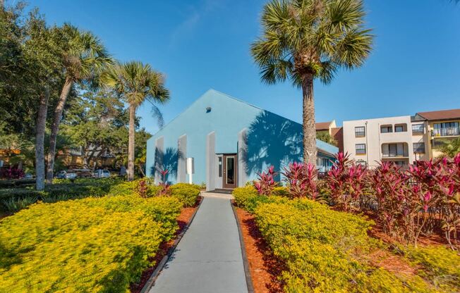 Belara Lakes Apartments in Tampa Florida photo of paved walkway