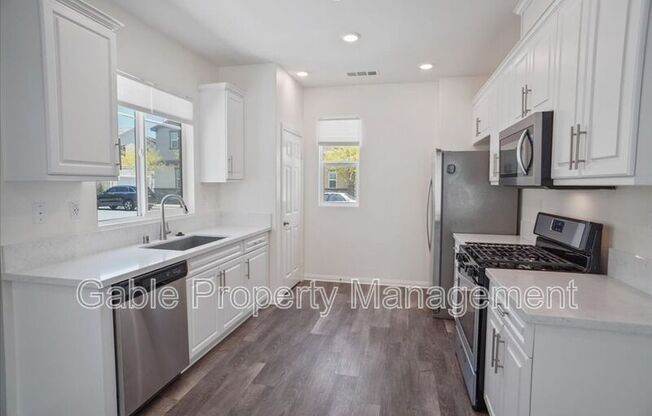 17111 ZION DR