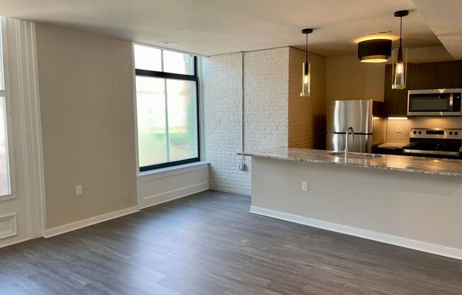 2 beds, 2 baths, 1,513 sqft, $2,495, Unit Cream City Lofts-102