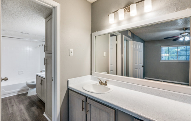 1 bed, 1 bath, 1,031 sqft, $1,455