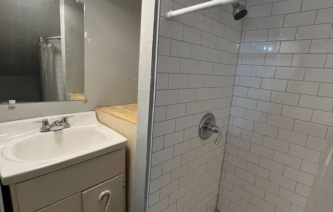 Studio, 1 bath, $550