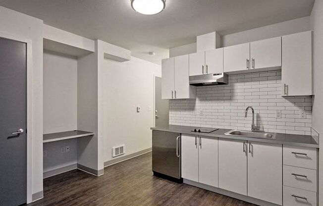 Studio, 1 bath, 227 sqft, $950, Unit 002 - MFTE